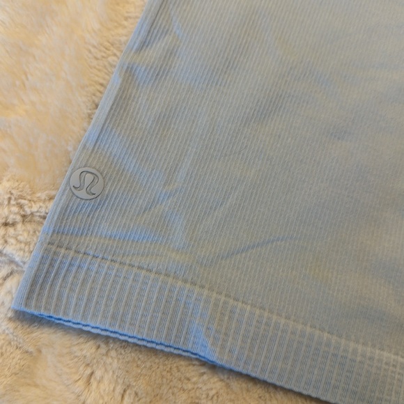 Lululemon tank top - Picture 2 of 4